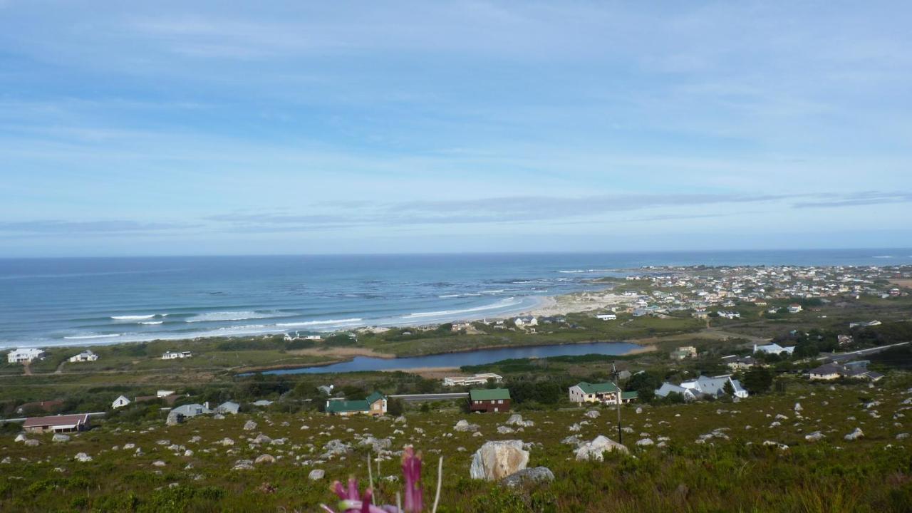 The Trailhouse Hotel Bettys Bay Exterior photo