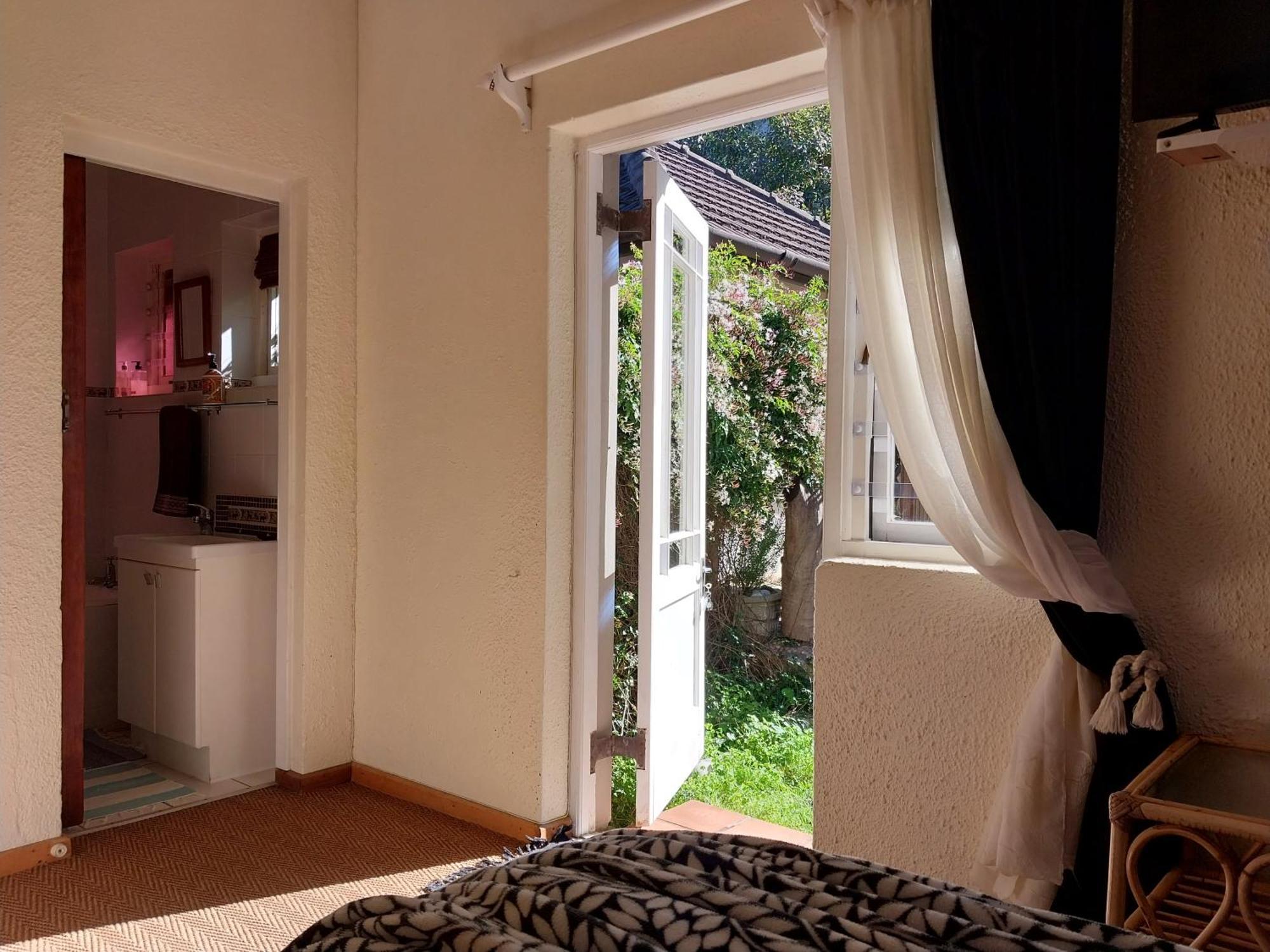 The Trailhouse Hotel Bettys Bay Room photo