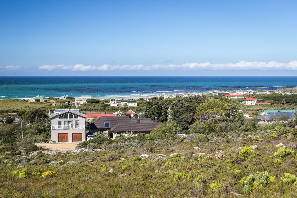 The Trailhouse Hotel Bettys Bay Exterior photo