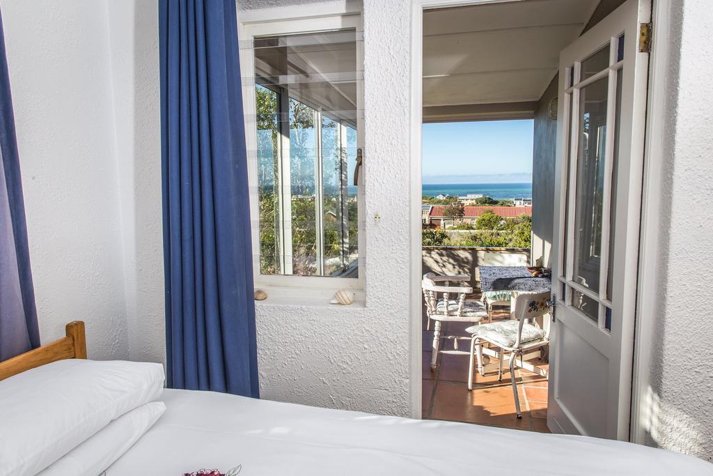 The Trailhouse Hotel Bettys Bay Exterior photo